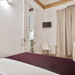 Kamer met een Queen Size Bed